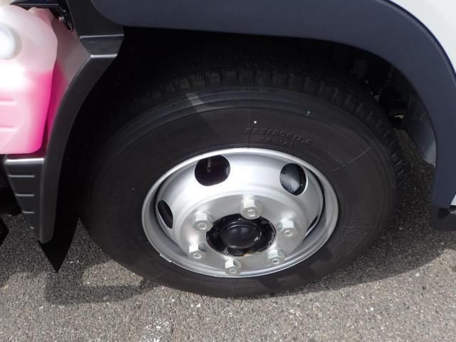 MITSUBISHI CANTER 2025