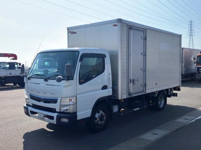 MITSUBISHI CANTER 2018