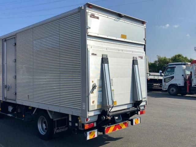 MITSUBISHI CANTER 2018