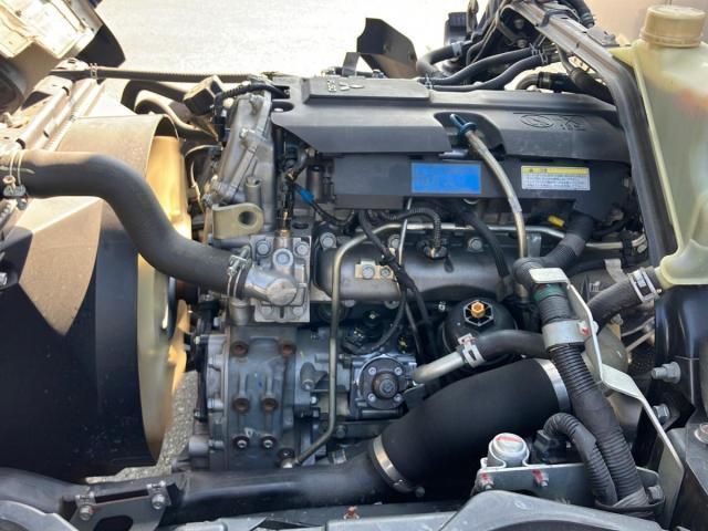 MITSUBISHI CANTER 2018