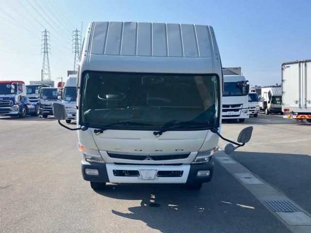 MITSUBISHI CANTER 2018
