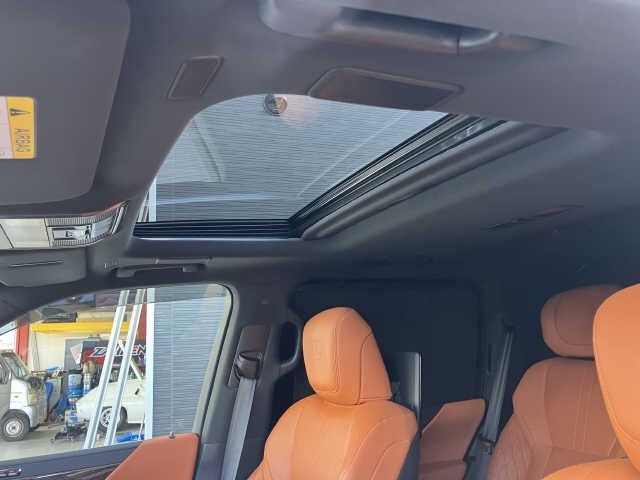 TOYOTA LEXUS LX600 2023