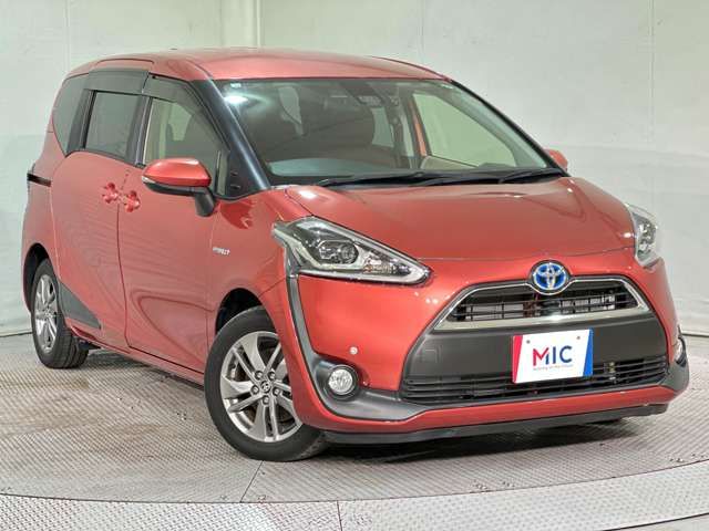TOYOTA SIENTA HYBRID 2016