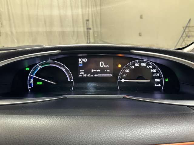 TOYOTA SIENTA HYBRID 2016