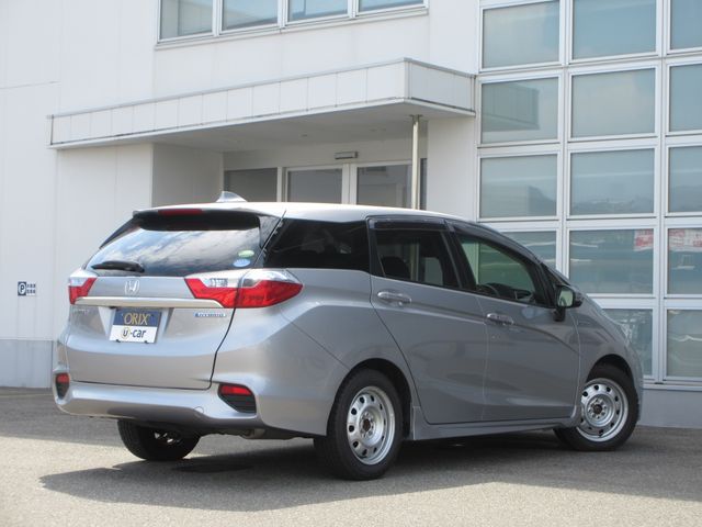 HONDA SHUTTLE HYBRID 2018