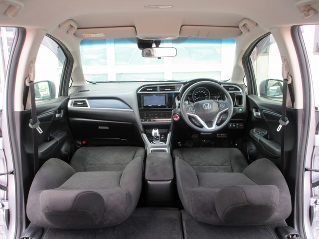 HONDA SHUTTLE HYBRID 2018