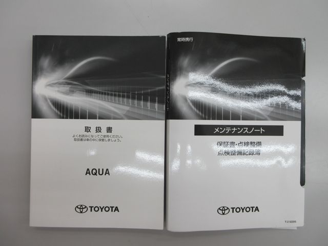 TOYOTA AQUA 2022