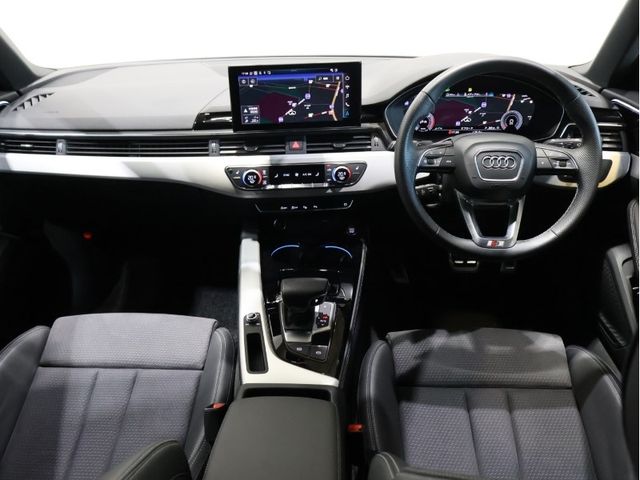 AUDI AUDI A4 AVANT 2023