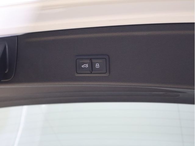 AUDI AUDI A4 AVANT 2023