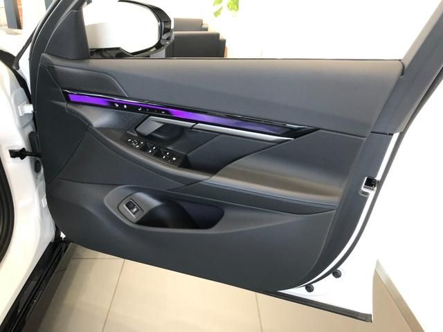 BMW BMW 5series sedan 2025