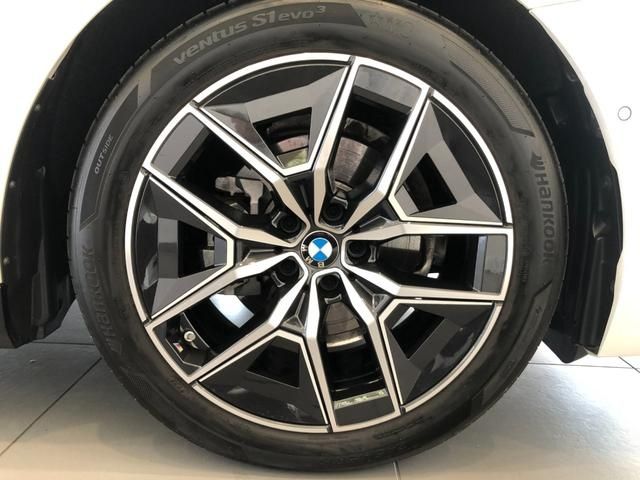 BMW BMW 5series sedan 2025