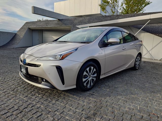 TOYOTA PRIUS 2019