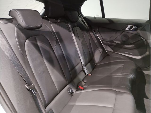 BMW BMW 1series 2024