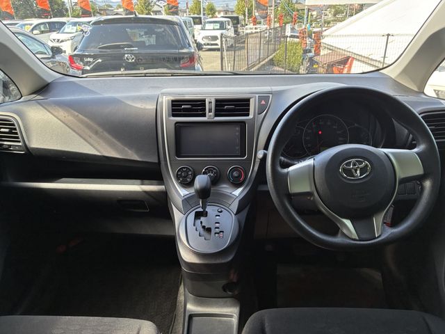 TOYOTA RACTIS 4WD 2011