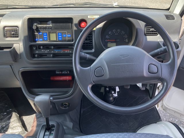 DAIHATSU HIJET truck 2014