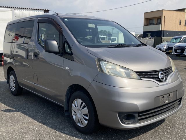 NISSAN NV200 VANETTE van 2011
