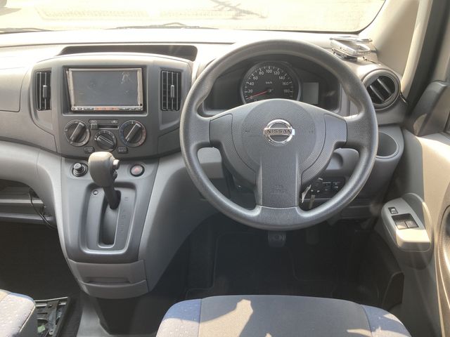 NISSAN NV200 VANETTE van 2011