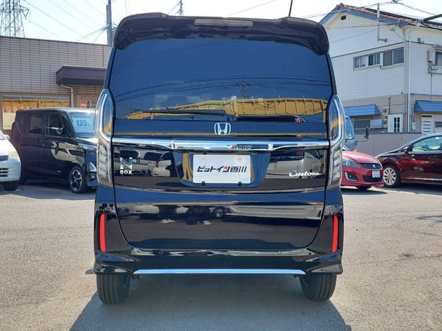 HONDA N BOX CUSTOM 2022