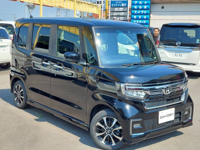 HONDA N BOX CUSTOM 2022