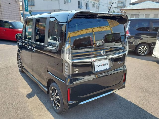 HONDA N BOX CUSTOM 2022