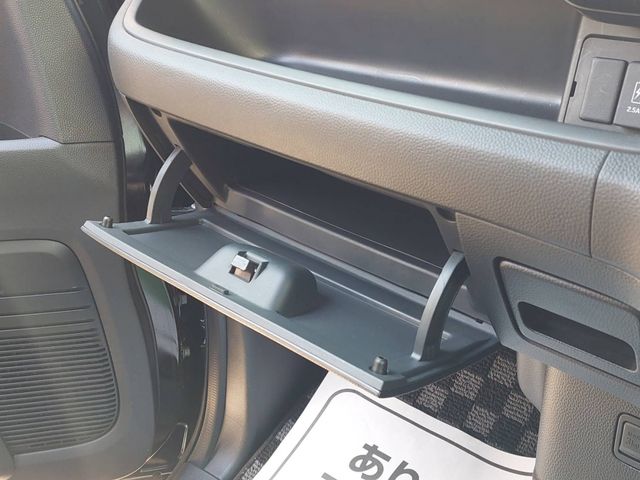 HONDA N BOX CUSTOM 2022