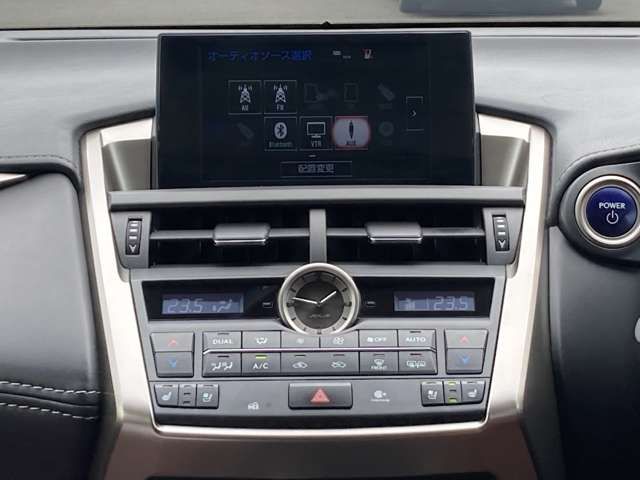 TOYOTA LEXUS NX300h AWD 2015