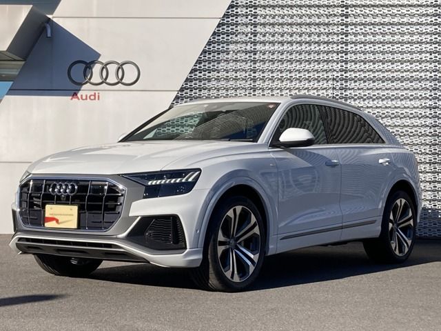 AUDI AUDI Q8 2021
