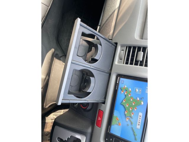 TOYOTA HIACE van 4WD 2011