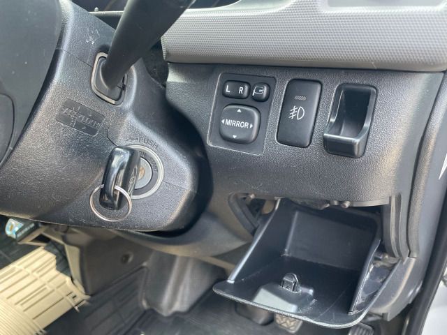 TOYOTA HIACE van 4WD 2011