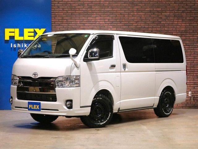 TOYOTA HIACE van 4WD 2022