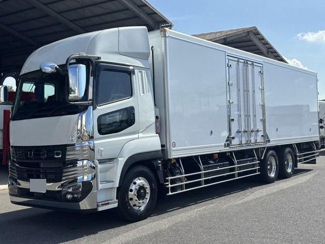 MITSUBISHI FUSOU SUPER GREAT 2025