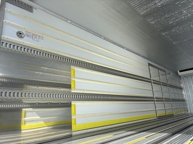 MITSUBISHI FUSOU SUPER GREAT 2025