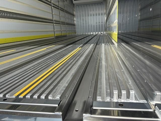 MITSUBISHI FUSOU SUPER GREAT 2025