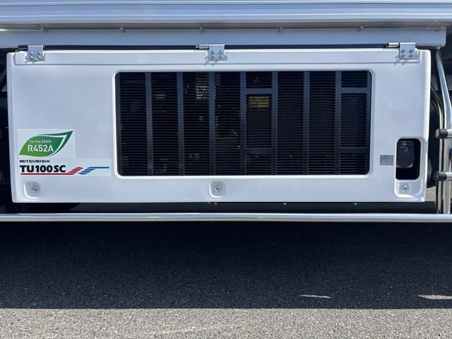 MITSUBISHI FUSOU SUPER GREAT 2025