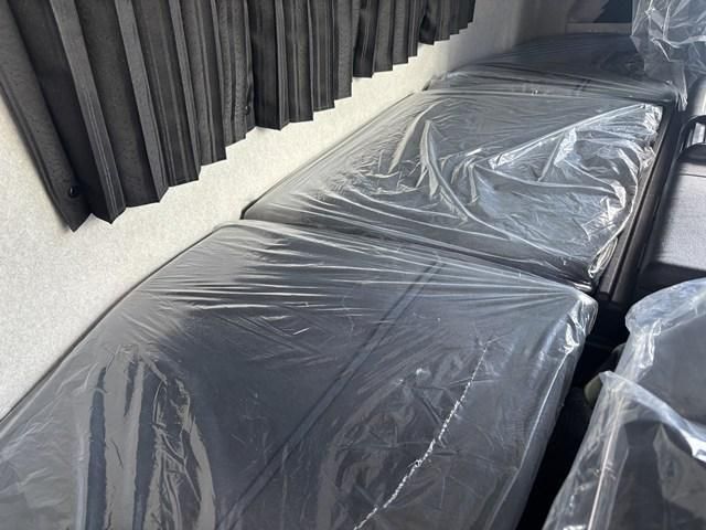 MITSUBISHI FUSOU SUPER GREAT 2025