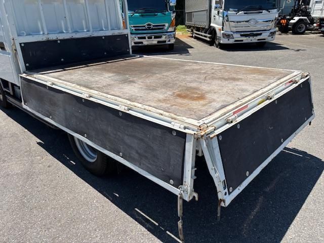 MITSUBISHI CANTER 2021