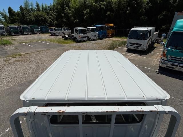 MITSUBISHI CANTER 2021