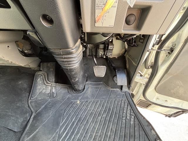 MITSUBISHI CANTER 2021