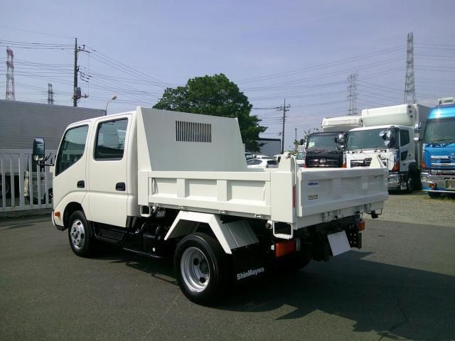 HINO DUTRO 2024