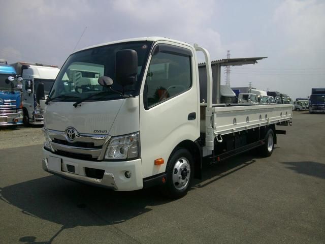 TOYOTA DYNA 2020