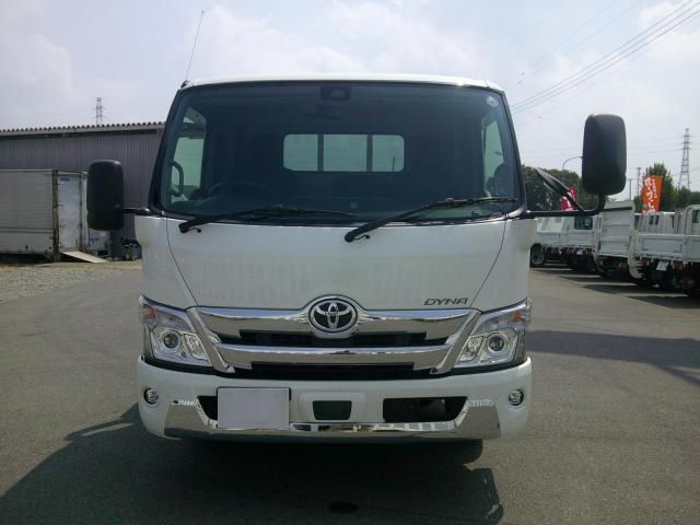 TOYOTA DYNA 2020