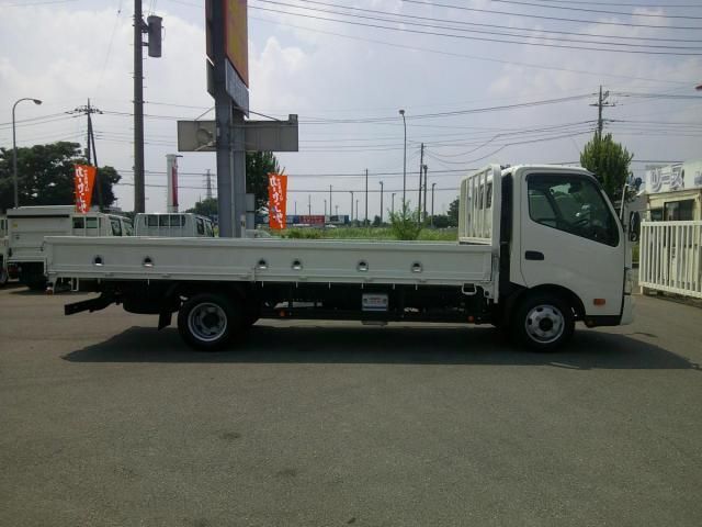 TOYOTA DYNA 2020