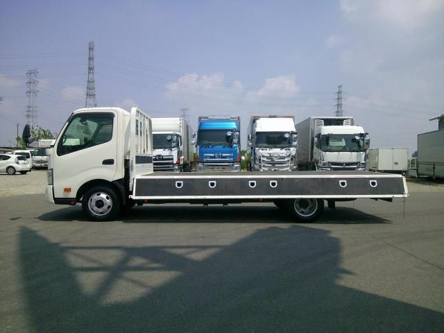 TOYOTA DYNA 2020
