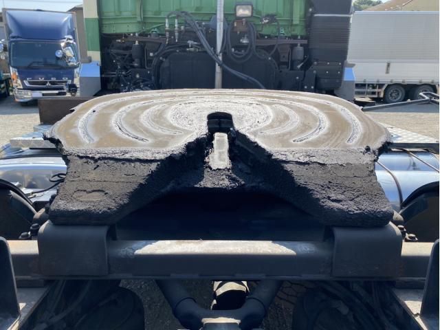 MITSUBISHI FUSOU SUPER GREAT 2014