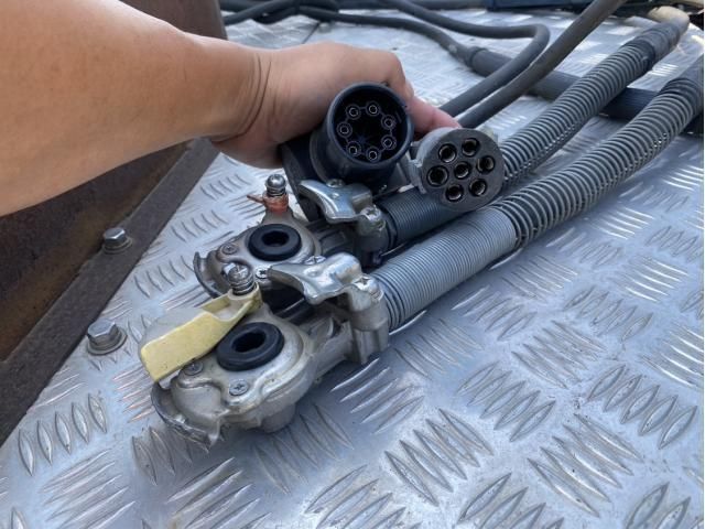 MITSUBISHI FUSOU SUPER GREAT 2014