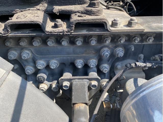 MITSUBISHI FUSOU SUPER GREAT 2014