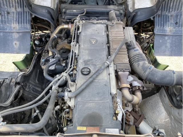 MITSUBISHI FUSOU SUPER GREAT 2014