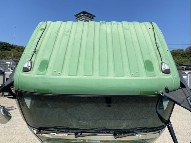 MITSUBISHI FUSOU SUPER GREAT 2014