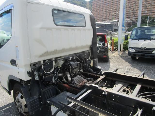 MITSUBISHI CANTER 2018