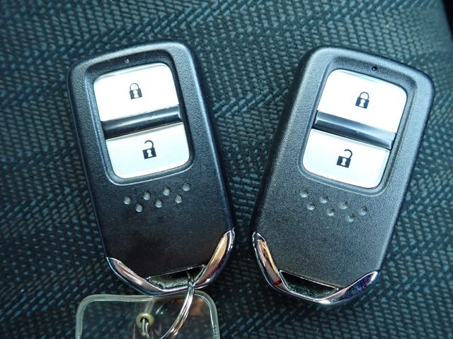 HONDA SHUTTLE HYBRID 2022